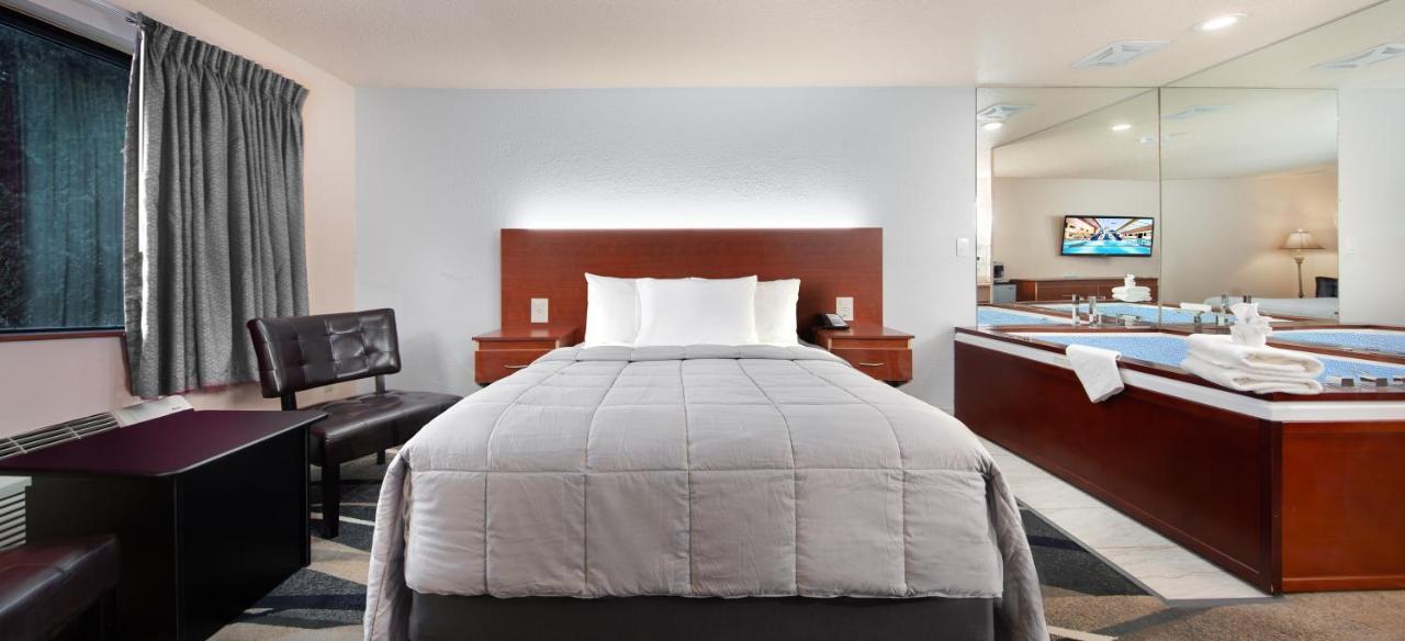 Grand Marquis Waterpark Hotel & Suites Lake Delton Экстерьер фото
